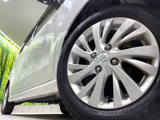 �y����14�C���`�A���~�z�C�[���z�O�ςɃ}�b�`���������A���~�z�C�[���𑕒����Ă���܂��B�e��ЊO�A���~�z�C�[����A�X�^�b�h���X�^�C�����戵�����Ă���܂��B���񂲑��k����������