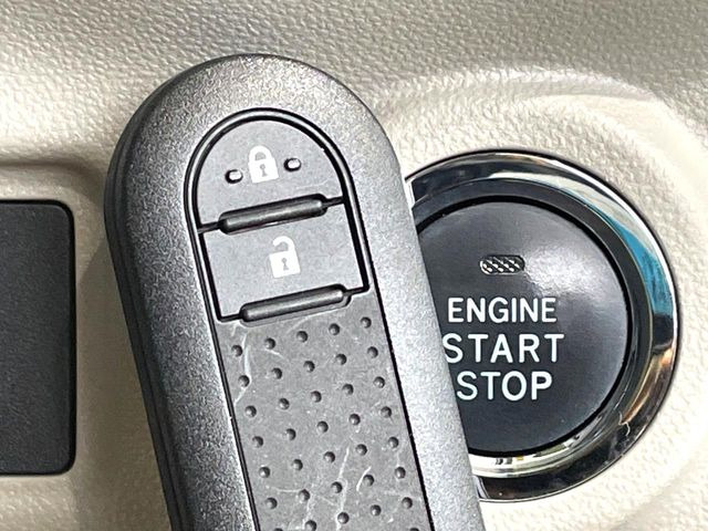 �y�L�[�t���[�V�X�e���z�J�o����|�P�b�g�ɓ��ꂽ�܂܂ł��h�A�̎{���E�������\�ȃX�}�[�g�L�[�𑕔��B�G���W���̃I���E�I�t�����J�M�����o���K�v����������Ƃ��Ă��֗��ł���