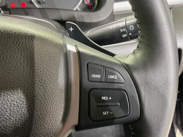 �y�N���[�Y�R���g���[���z�������H�����N���N���s�B�A�N�Z���𗣂��Ă���葬�x�ő��s���ł��A�������^�]���̕��S���y��!�����E�������ȒP�ȃX�C�b�`����Œ����ł��܂��B