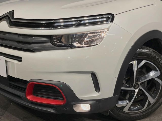 ���w�b�h���C�g:�w�b�h���C�g�͉��΂݂����Ȃ��A�Y��ȏ�Ԃ�ۂ��Ă���܂��B���΂ݖh�~�̃����Y�R�[�e�B���O�̎{�H���\�ł������܂��B