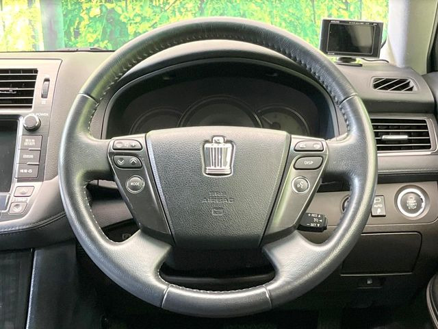 �y�����v�����X�e�A�����O�z�㎿�Ȋv���g�p���邱�ƂŁA��ɂ����������݂ƂĂ��^�]���₷���n���h���ł���