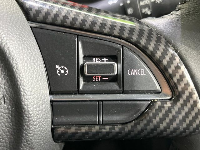 �y�N���[�Y�R���g���[���z�������H�����N���N���s�B�A�N�Z���𗣂��Ă���葬�x�ő��s���ł��A�������^�]���̕��S���y��!�����E�������ȒP�ȃX�C�b�`����Œ����ł��܂��B