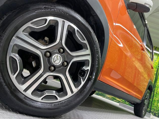 �y����15�C���`�A���~�z�C�[���z�O�ςɃ}�b�`���������A���~�z�C�[���𑕒����Ă���܂��B�e��ЊO�A���~�z�C�[����A�X�^�b�h���X�^�C�����戵�����Ă���܂��B���񂲑��k����������