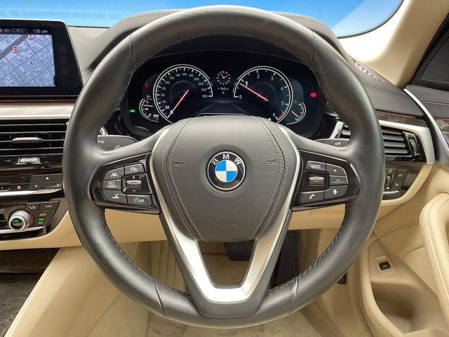 ���n���h�����̃X�������Ȃ��A���ꂢ�ȏ�Ԃ��ێ����Ă���܂��B�e�X�C�b�`���̓�����m�F�ς݂ł��B