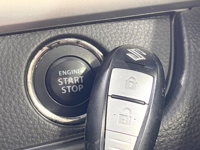 �y�L�[���X�X�^�[�g�V�X�e���z�J�o����|�P�b�g�ɓ��ꂽ�܂܂ł��h�A�̎{���E�������\�ȃX�}�[�g�L�[�𑕔��B�G���W���̃I���E�I�t�����J�M�����o���K�v����������Ƃ��Ă��֗��ł���