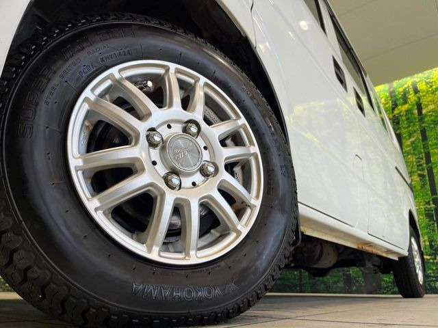 �y12�C���`�A���~�z�C�[���z�O�ςɃ}�b�`�����A���~�z�C�[���𑕒����Ă���܂��B�e��A���~�z�C�[����A�X�^�b�h���X�^�C�����戵�����Ă���܂��B���񂲑��k����������