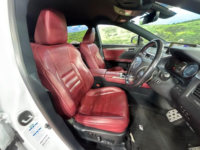 �^�]�Ȃ܂��ɂ͏\���ȃX�y�[�X������A�啿�ȕ��ł��������^�]���Ă�����������ł��B