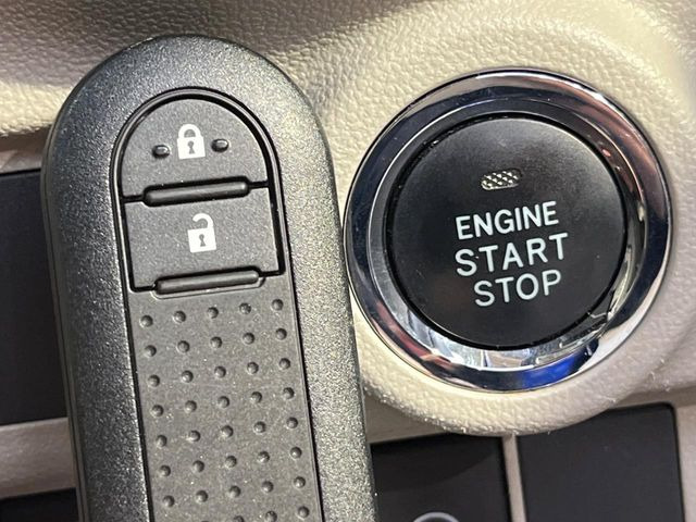 �y�L�[�t���[�V�X�e���z�J�o����|�P�b�g�ɓ��ꂽ�܂܂ł��h�A�̎{���E�������\�ȃX�}�[�g�L�[�𑕔��B�G���W���̃I���E�I�t�����J�M�����o���K�v����������Ƃ��Ă��֗��ł���