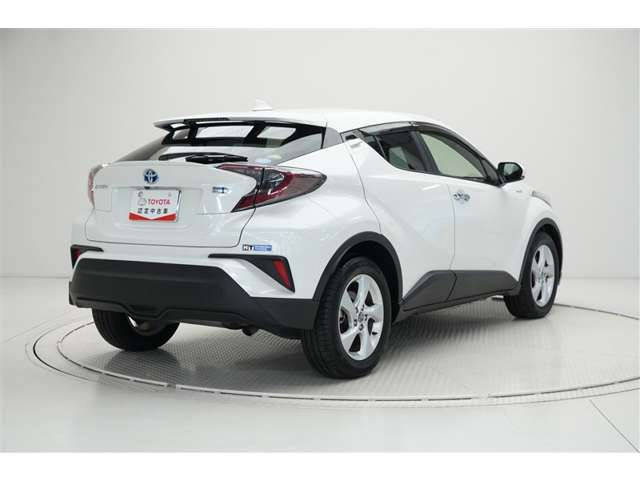 C-HRハイブリッド 1.8 S LED エディション