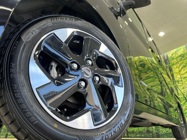 �y����14�C���`�A���~�z�C�[���z�O�ςɃ}�b�`���������A���~�z�C�[���𑕒����Ă���܂��B�e��ЊO�A���~�z�C�[����A�X�^�b�h���X�^�C�����戵�����Ă���܂��B���񂲑��k����������