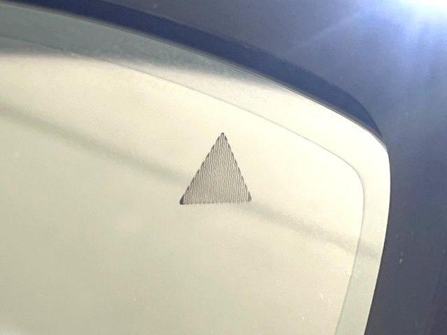 �y�u���C���h�X�|�b�g���j�^�����O�z���s���A�h�A�~���[�̎��p�ɂȂ�₷���ӏ��Ɍ㑱�Ԃ��ڋ߂���ƃT�C�h�~���[�t�߂Ɍx����\���A�h���C�o�[�ɒ��ӊ��N�����Ă���܂��B