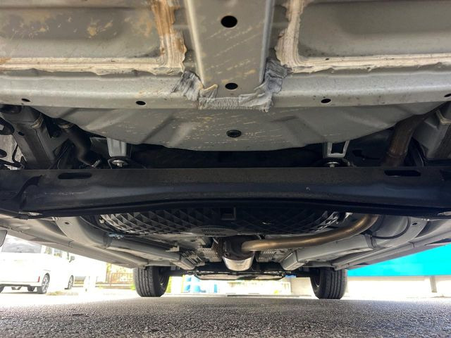 ����肪���ꂢ�Ȃ����ɁA�h�K���H�̎{�H���I�X�X���B�~��n��͂������A���ݕ��ɂ��Z���̕���A��Ń}�����E�E�B���^�[�X�|�[�c���������ɂ��D�]���������Ă���܂��B