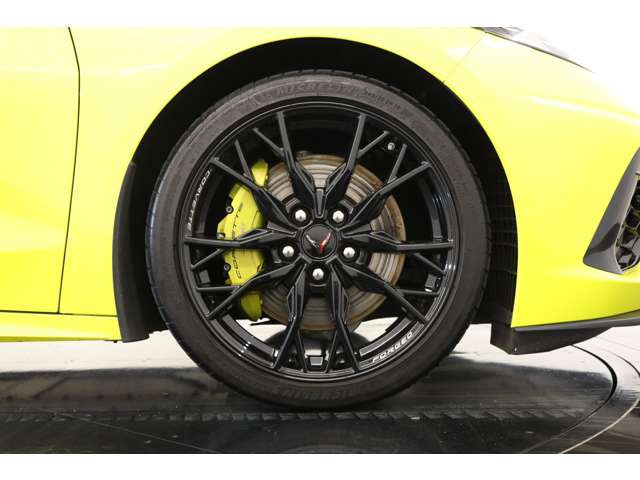 �㎿�ȃC���e���A�Ə[���������K�����ɂ��A�X�[�p�[�X�|�[�c�ł���Ȃ�������ł������₷���A���L���閞���������߂Ă��܂��B