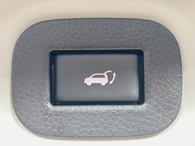 �y�p���[�o�b�N�h�A�z�X�}�[�g�L�[��^�]�Ȃ̃{�^�������������Ń��A�Q�[�g�������ŊJ���܂�!�ו��������Ă��鎞��A�����ʒu�ɂ���o�b�N�h�A��߂�ۂɕ֗��ȋ@�\�ł���