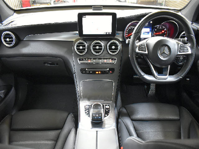 GLC250 4マチック スポーツ 4WD