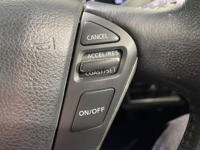 �y�N���[�Y�R���g���[���z�������H�����N���N���s�B�A�N�Z���𗣂��Ă���葬�x�ő��s���ł��A�������^�]���̕��S���y��!�����E�������ȒP�ȃX�C�b�`����Œ����ł��܂��B