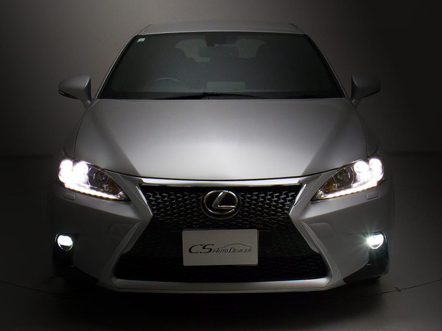 �t�����g�r���[�̑��݊���������������!!�w�b�h���C�g�͎��E�ǍD�̃��C�g�A����Ƀt�H�O���C�g���ځB�f�U�C�����������̂������ł��B