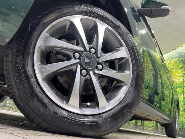 �y���f���X�^14�C���`�A���~�z�C�[���z�O�ςɃ}�b�`���������A���~�z�C�[���𑕒����Ă���܂��B�e��ЊO�A���~�z�C�[����A�X�^�b�h���X�^�C�����戵�����Ă���܂��B���񂲑��k����������