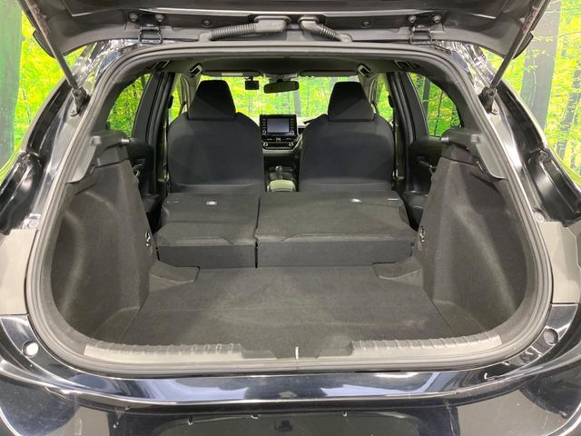 ���i�̂���������ʋ΁A���}���ɏ\���ȉ׎��X�y�[�X���m�ۂ��Ă���܂��B�Z�J���h�V�[�g��|���ƁA�傫�ȉו��̐ύڂ��\�ł���