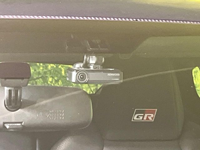 �y�h���C�u���R�[�_�[�z���S�E���S�ȃJ�[���C�t�ɕK�{�̃h���C�u���R�[�_�[�𑕔�!���s���͂������A������^�]�⎖�̂ɑ��������ۂ̏󋵂��f���ŋL�^���A����̃��X�N�ɔ����܂��B