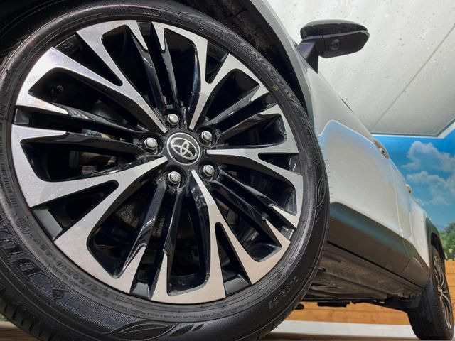 �y�����A���~�z�C�[���z�O�ςɃ}�b�`���������A���~�z�C�[���𑕒����Ă���܂��B�e��ЊO�A���~�z�C�[����A�X�^�b�h���X�^�C�����戵�����Ă���܂��B���񂲑��k����������