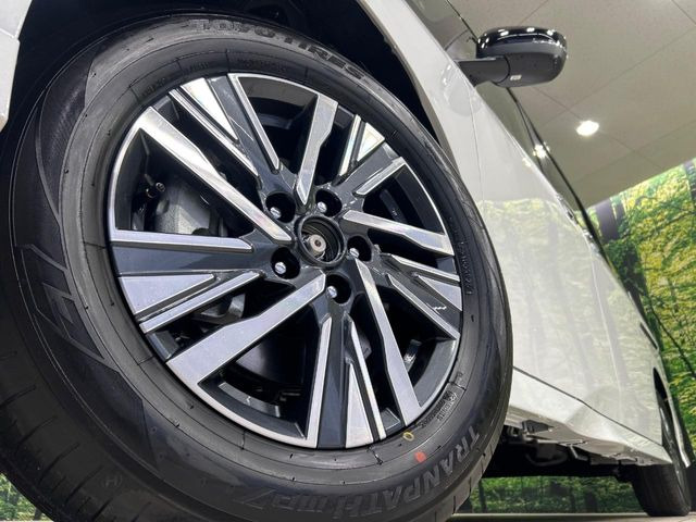 �y����16�C���`�A���~�z�C�[���z�O�ςɃ}�b�`���������A���~�z�C�[���𑕒����Ă���܂��B�e��ЊO�A���~�z�C�[����A�X�^�b�h���X�^�C�����戵�����Ă���܂��B���񂲑��k����������