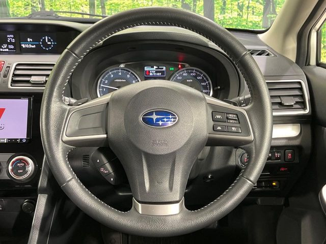 �y�����v�����X�e�A�����O�z�㎿�Ȋv���g�p���邱�ƂŁA��ɂ����������݂ƂĂ��^�]���₷���n���h���ł���