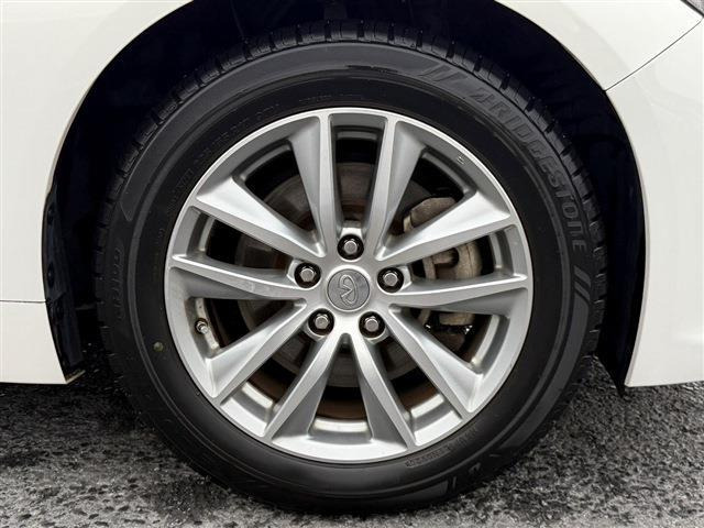 ���Ǝҗl�ւ̔̔��͂��f�肳���Ă��������܂��B �Ԍ������ԗ��̏ꍇ�́A�Ԍ����擾�������x�������z�ŕ\�����Ă���܂��B