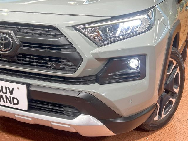 �yLED�w�b�h���C�g�z���V����ԑ��s�����ǍD�Ȏ��E���m�ۂ����S���ĉ^�]�ł��鍂�P�xLED�w�b�h���C�g�𑕔�!�_�����x�������A����d�͂��}�����Ă��܂��B