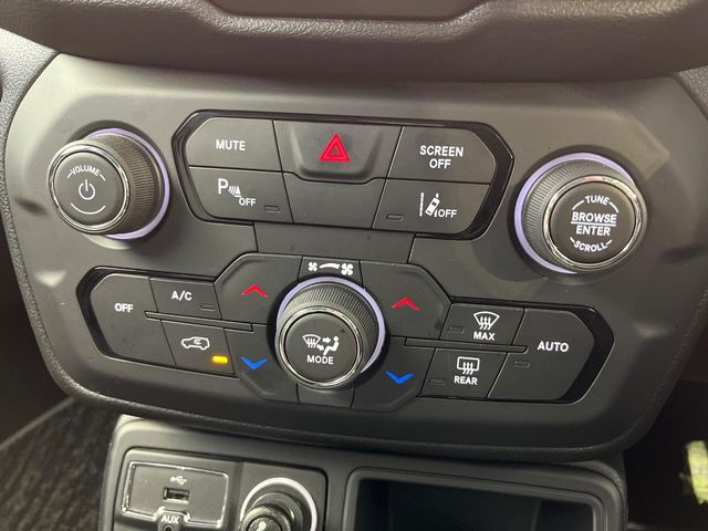 ���f���A���I�[�g�G�A�R��:�^�]�ȁE����Ȃ��ꂼ��ŉ��x�ݒ肪�\�ȓƗ����I�[�g�G�A�R����W���������Ă���܂�!