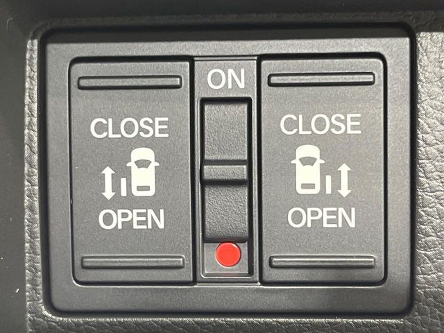 �y�����p���[�X���C�h�h�A�z�X�}�[�g�L�[��^�]�Ȃ̃X�C�b�`�Ō�ȗ����X���C�h�h�A�̊J���\���d��������͂����ăh�A���J����K�v�������A�����Ȃ��q�l�ł��ȒP�ɊJ���߂ł����K�ł���