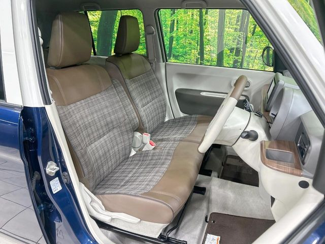 �y�n�[�t���U�[�V�[�g�z�������ƍ���S�n�𗼗������l�C�̃V�[�g���w�ʁE���ʂ̃t�@�u���b�N�f�ނ́A�ʋC���̗ǂ��⊊��ɂ����ɗD��Ă��܂��B�C���╞���ɍ��E���ꂸ���K�ɂ���肢�������܂��B