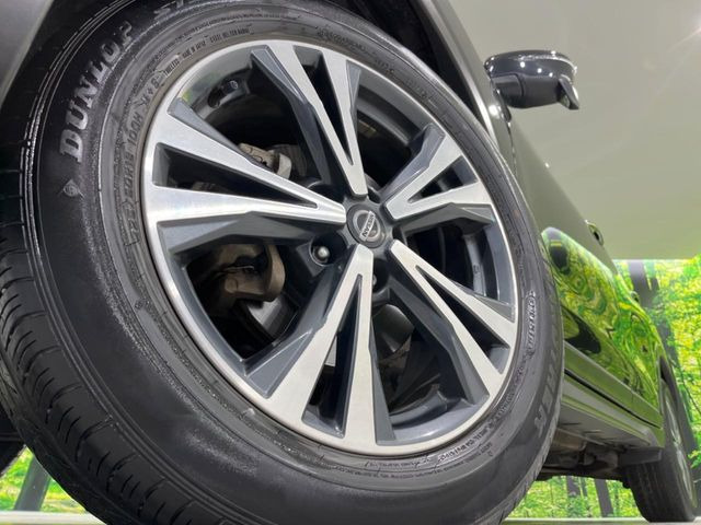 �y����18�C���`�A���~�z�C�[���z�O�ςɃ}�b�`���������A���~�z�C�[���𑕒����Ă���܂��B�e��ЊO�A���~�z�C�[����A�X�^�b�h���X�^�C�����戵�����Ă���܂��B���񂲑��k����������