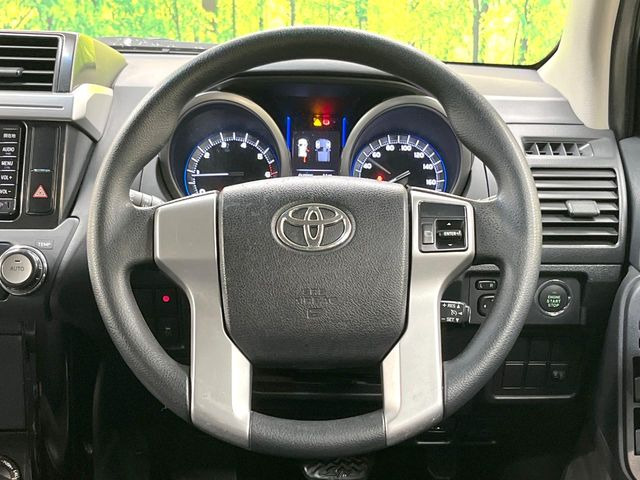 �y�X�e�A�����O�X�C�b�`�z�^�]���A�O������ڐ������炷���ƂȂ��A�I�[�f�B�I���̑��삪�\�ȕ֗��@�\!���S&���K�ȃh���C�u�����o���Ă���܂���