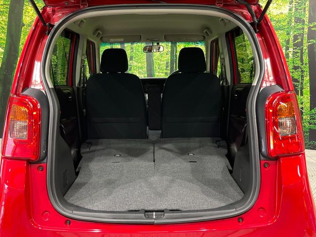 ���i�̂���������ʋ΁A���}���ɏ\���ȉ׎��X�y�[�X���m�ۂ��Ă���܂��B�Z�J���h�V�[�g��|���ƁA�傫�ȉו��̐ύڂ��\�ł���