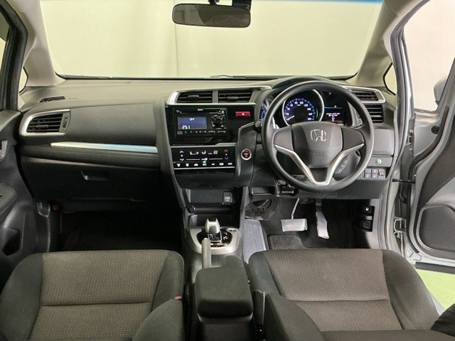 フィット1.5 ハイブリッド Fパッケージ