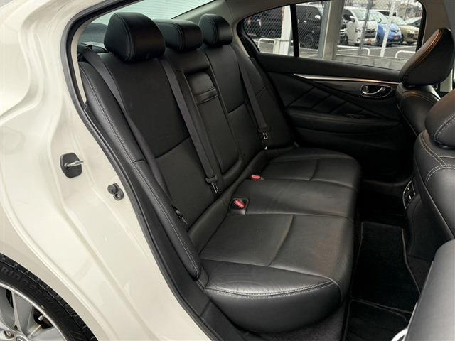 ���Ǝҗl�ւ̔̔��͂��f�肳���Ă��������܂��B �Ԍ������ԗ��̏ꍇ�́A�Ԍ����擾�������x�������z�ŕ\�����Ă���܂��B