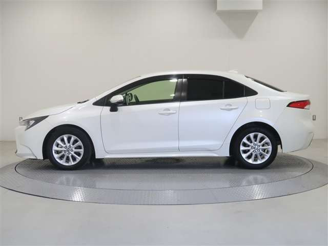 カローラ1.8 ハイブリッド S