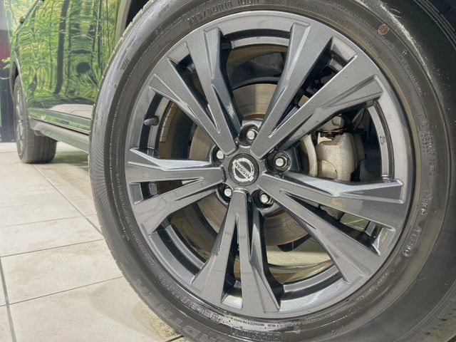 �y����18�C���`�A���~�z�C�[���z�O�ςɃ}�b�`���������A���~�z�C�[���𑕒����Ă���܂��B�e��ЊO�A���~�z�C�[����A�X�^�b�h���X�^�C�����戵�����Ă���܂��B���񂲑��k����������