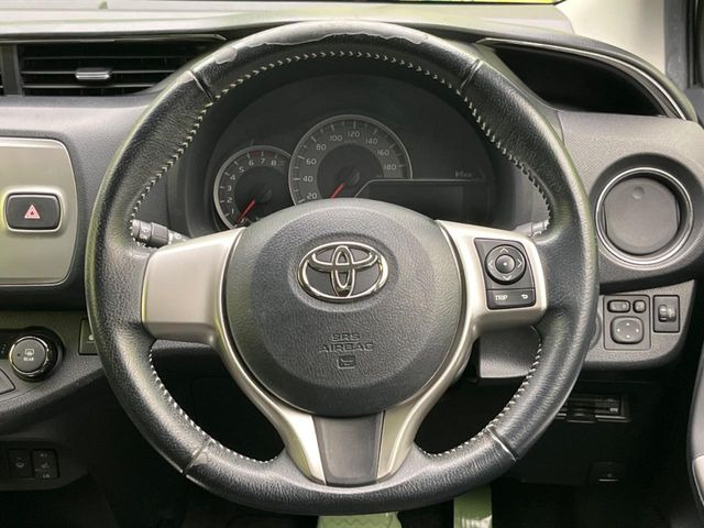 �y�����v�����X�e�A�����O�z�㎿�Ȋv���g�p���邱�ƂŁA��ɂ����������݂ƂĂ��^�]���₷���n���h���ł���