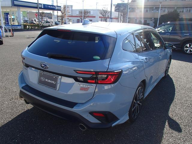 レヴォーグ1.8 STI スポーツ 4WD