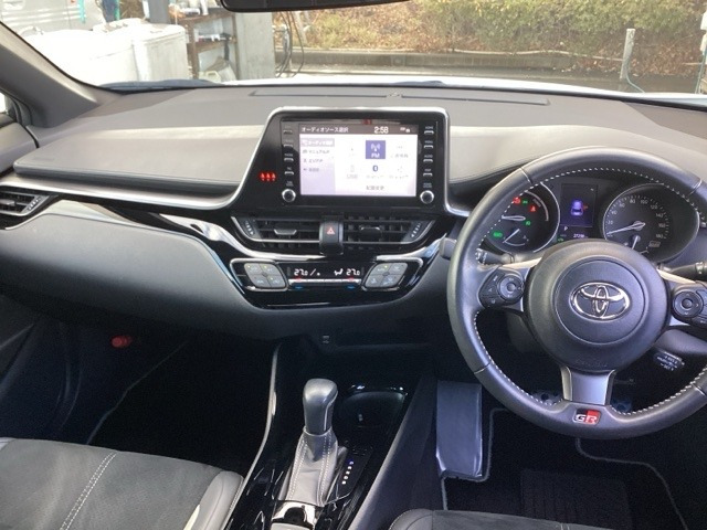 C-HRハイブリッド 1.8 S GR スポーツ