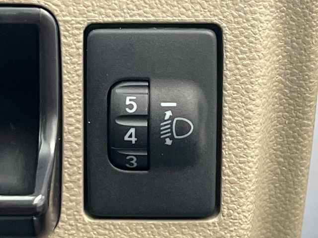 �y�w�b�h���C�g���x���C�U�[�z�w�b�h���C�g�̍����𒲐��ł��܂���