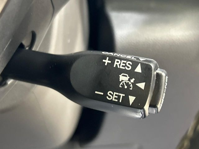 �y���[�_�[�N���[�Y�R���g���[���z�������H�ł̒��������s���y��!!�����ő��x��ۂN���[�Y�R���g���[�����A�Փˌy���V�X�e���ƘA�g���A�O���̎ԗ������m���ĎԊԂ�ۂ悤�ɑ��x���߂��Ă���܂�!!