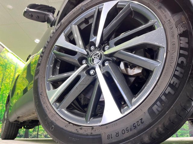 �y����18�C���`�A���~�z�C�[���z�O�ςɃ}�b�`���������A���~�z�C�[���𑕒����Ă���܂��B�e��ЊO�A���~�z�C�[����A�X�^�b�h���X�^�C�����戵�����Ă���܂��B���񂲑��k����������