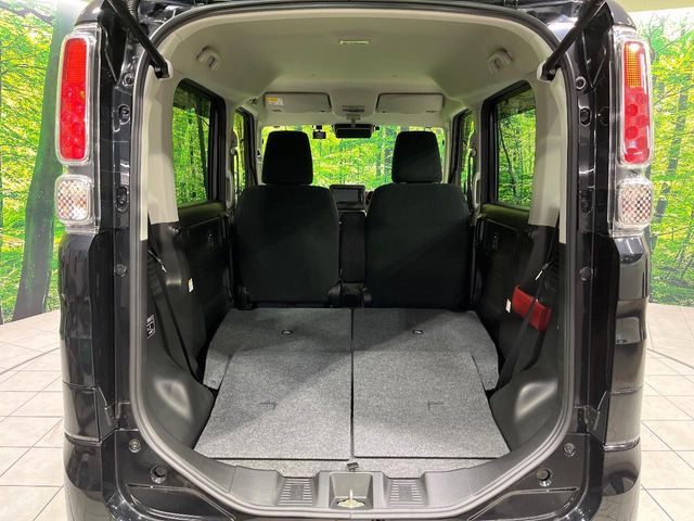 ���i�̂���������ʋ΁A���}���ɏ\���ȉ׎��X�y�[�X���m�ۂ��Ă���܂��B�Z�J���h�V�[�g��|���ƁA�傫�ȉו��̐ύڂ��\�ł���