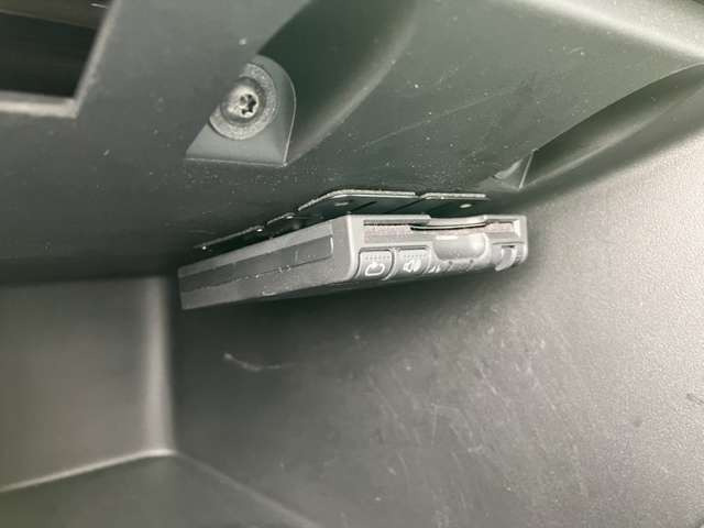 トゥインゴインテンス