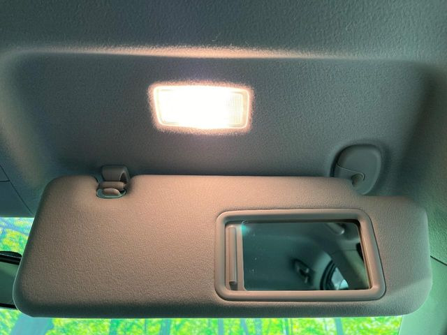 �y�o�j�e�B�~���[�z�T���o�C�U�[���ɐݒu���ꂽ�~���[�Őg�����Ȃ݃`�F�b�N!������Ƃ������C�N�����ɂ����􂵂܂���