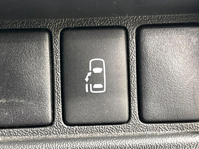 �y�p���[�X���C�h�h�A�z�X�}�[�g�L�[��^�]�Ȃ̃X�C�b�`�ŃX���C�h�h�A�̊J���\���d��������͂����ăh�A���J����K�v�������A���������q�l�ł��A�d���ו��������Ă��鎞�����N�ɊJ���߂ł��܂���