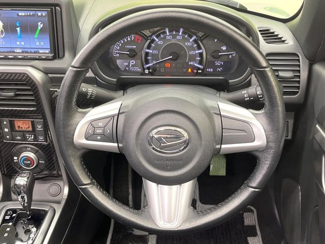 �y�����v�����X�e�A�����O�z�㎿�Ȋv���g�p���邱�ƂŁA��ɂ����������݂ƂĂ��^�]���₷���n���h���ł���